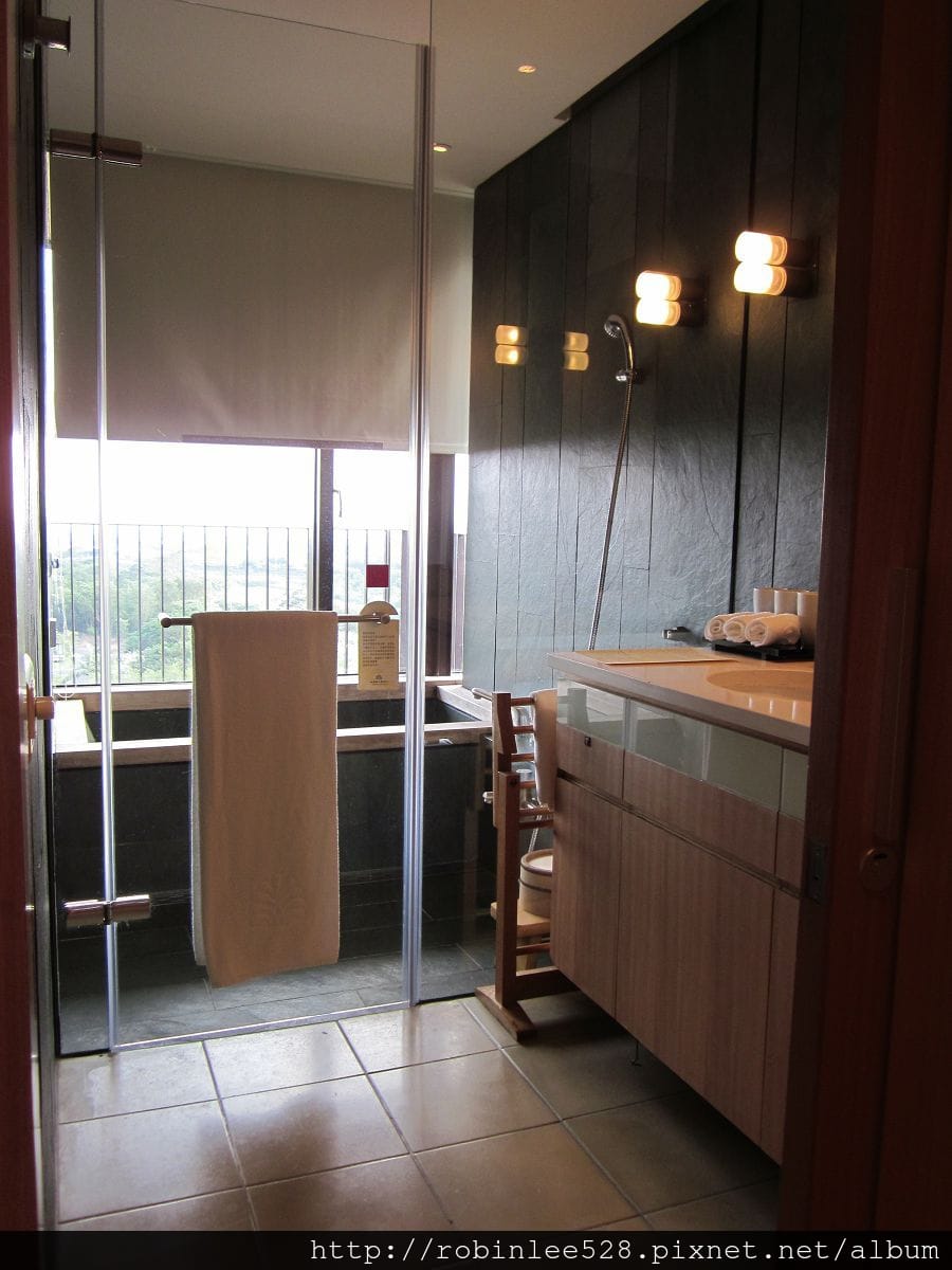 IMG_9215.jpg IMG_9215.jpg