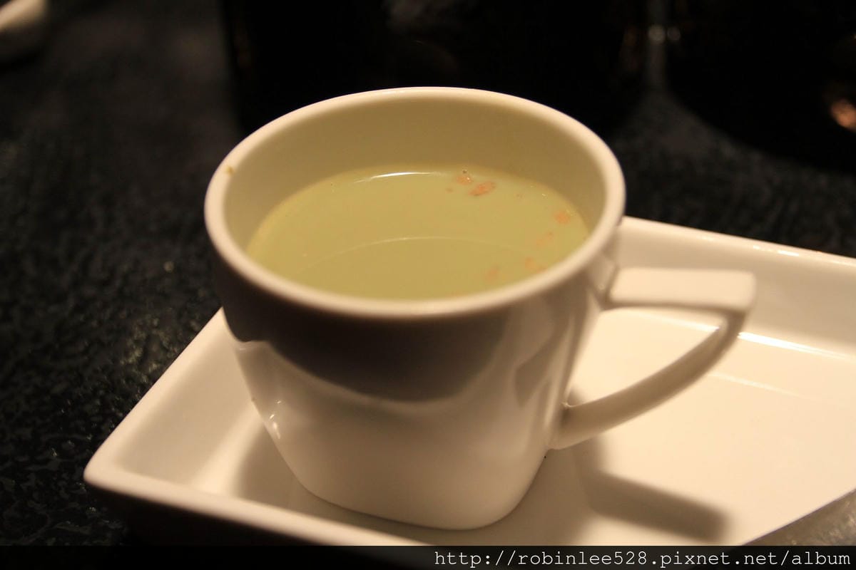 IMG_8142.jpg IMG_8142.jpg