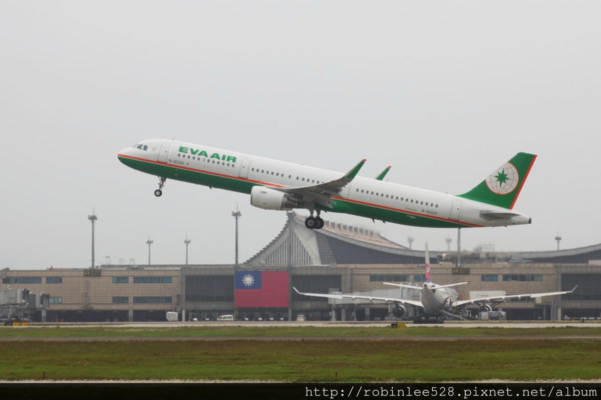 2014.4.20 桃園機場拍飛機 - 第5張圖 2014.4.20 桃園機場拍飛機