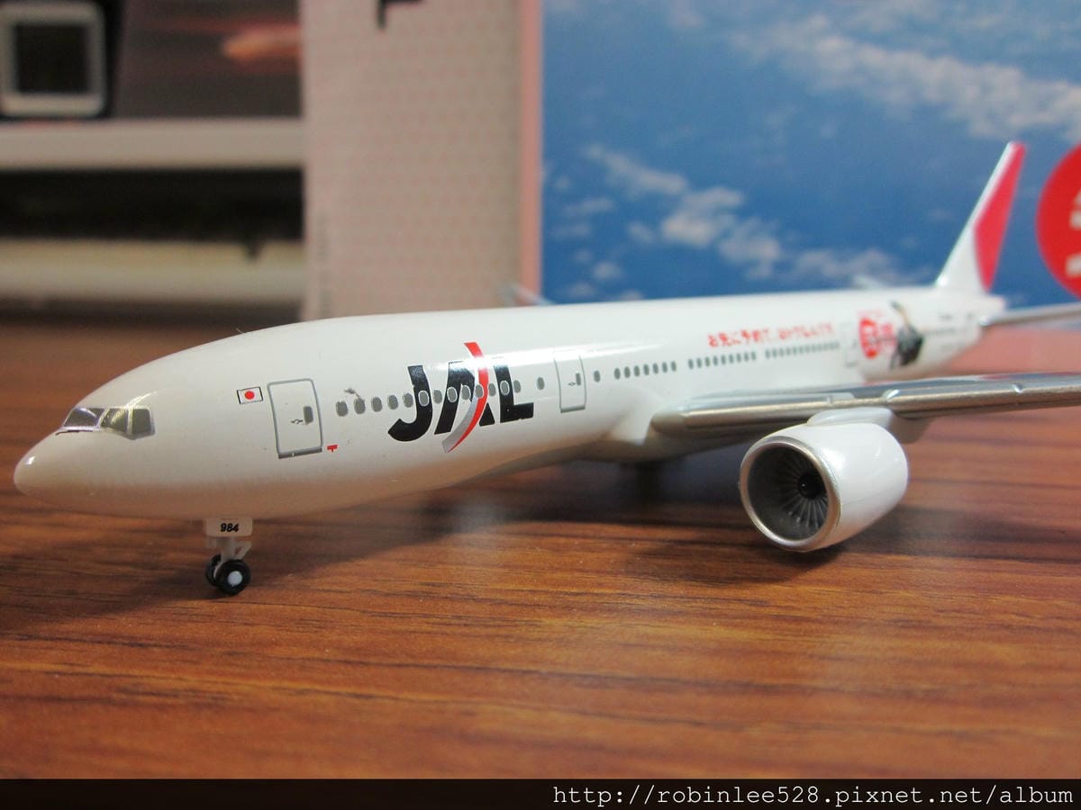 [開箱] 日本航空 777-200 “先得”彩繪機 1:400模型