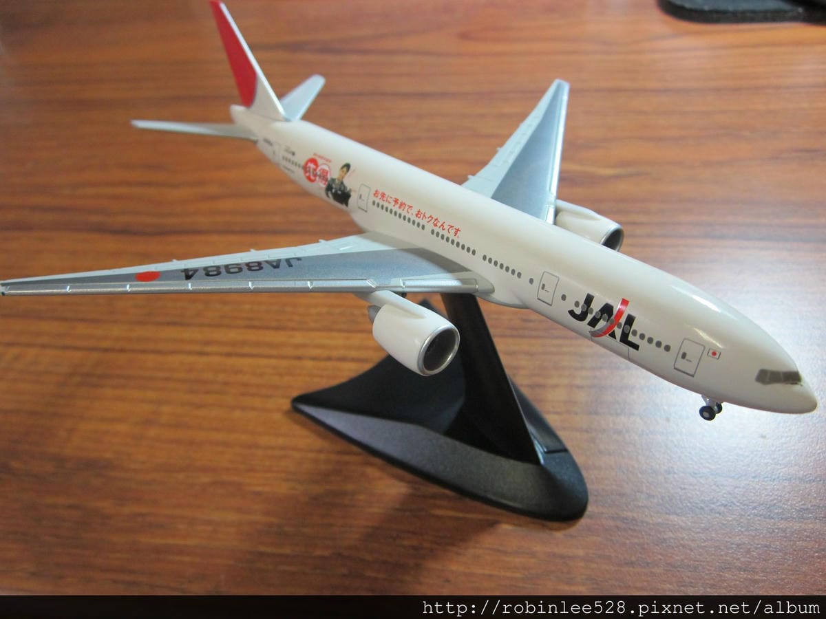 [開箱] 日本航空 777-200 “先得”彩繪機 1:400模型