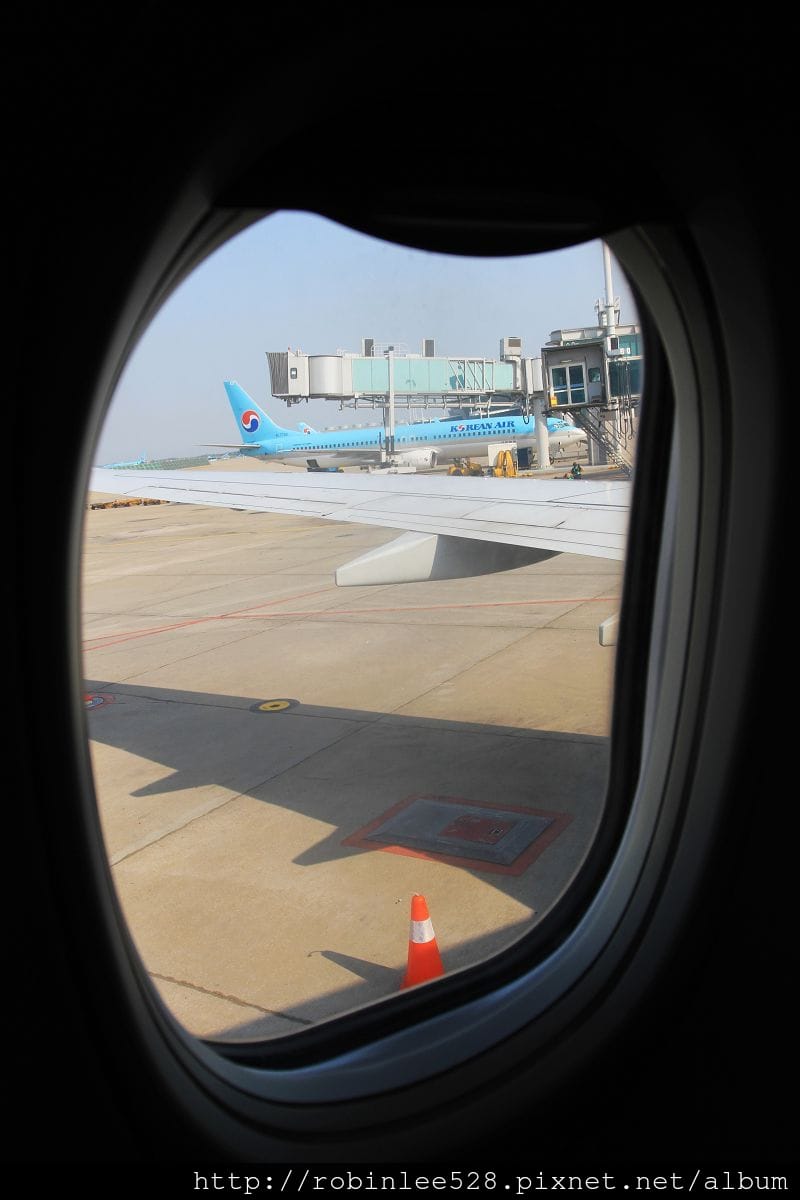 2014.5.1 大韓航空 KE693 仁川-桃園 737-800飛行記錄 - 第23張圖 2014.5.1 大韓航空 KE693 仁川-桃園 737-800飛行記錄