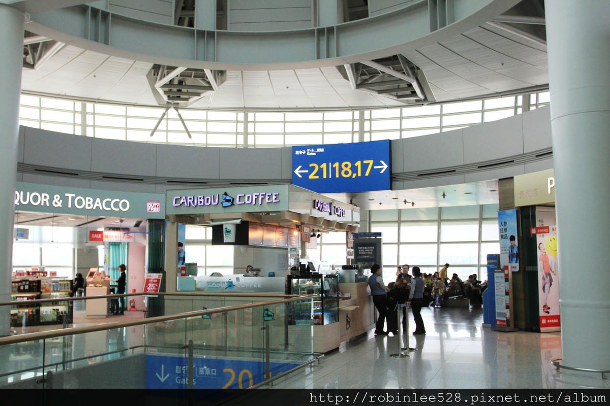 2014.5.1 大韓航空 KE693 仁川-桃園 737-800飛行記錄 - 第2張圖 2014.5.1 大韓航空 KE693 仁川-桃園 737-800飛行記錄