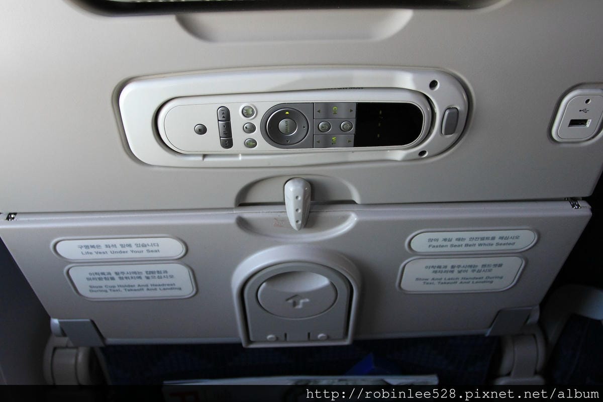 2014.5.1 大韓航空 KE693 仁川-桃園 737-800飛行記錄 - 第30張圖 2014.5.1 大韓航空 KE693 仁川-桃園 737-800飛行記錄