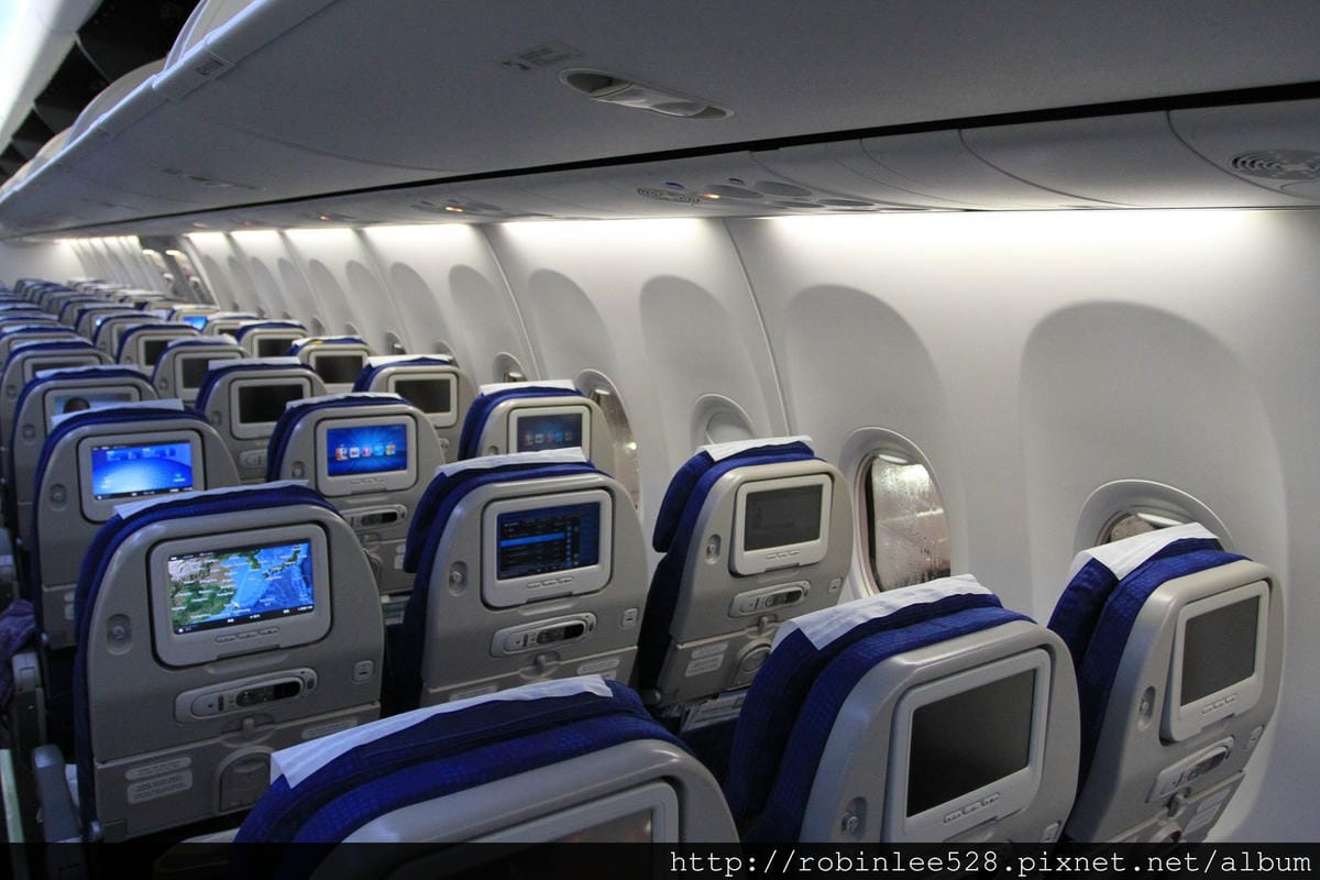 2014.5.1 大韓航空 KE693 仁川-桃園 737-800飛行記錄