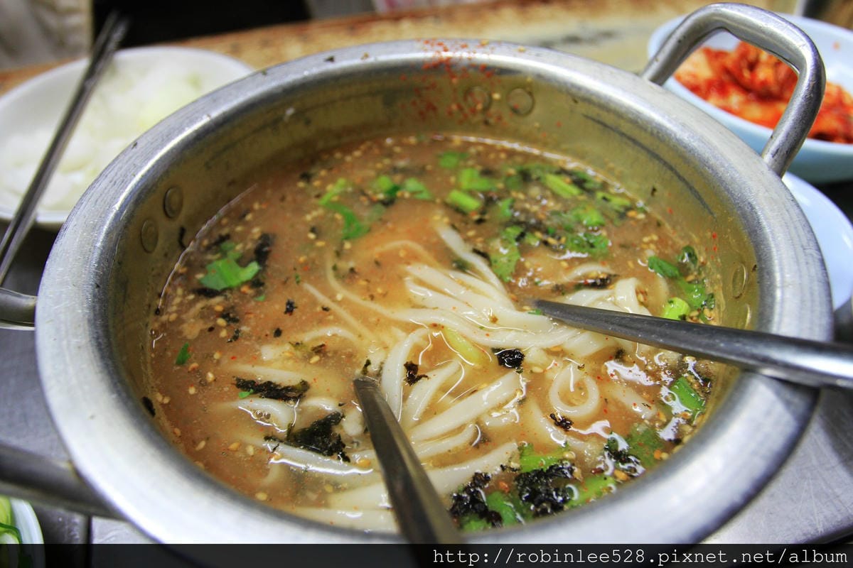 首爾-忠武路 隱藏版巷弄美食 “舍廊房刀削麵” - 第4張圖 首爾-忠武路 隱藏版巷弄美食 “舍廊房刀削麵”