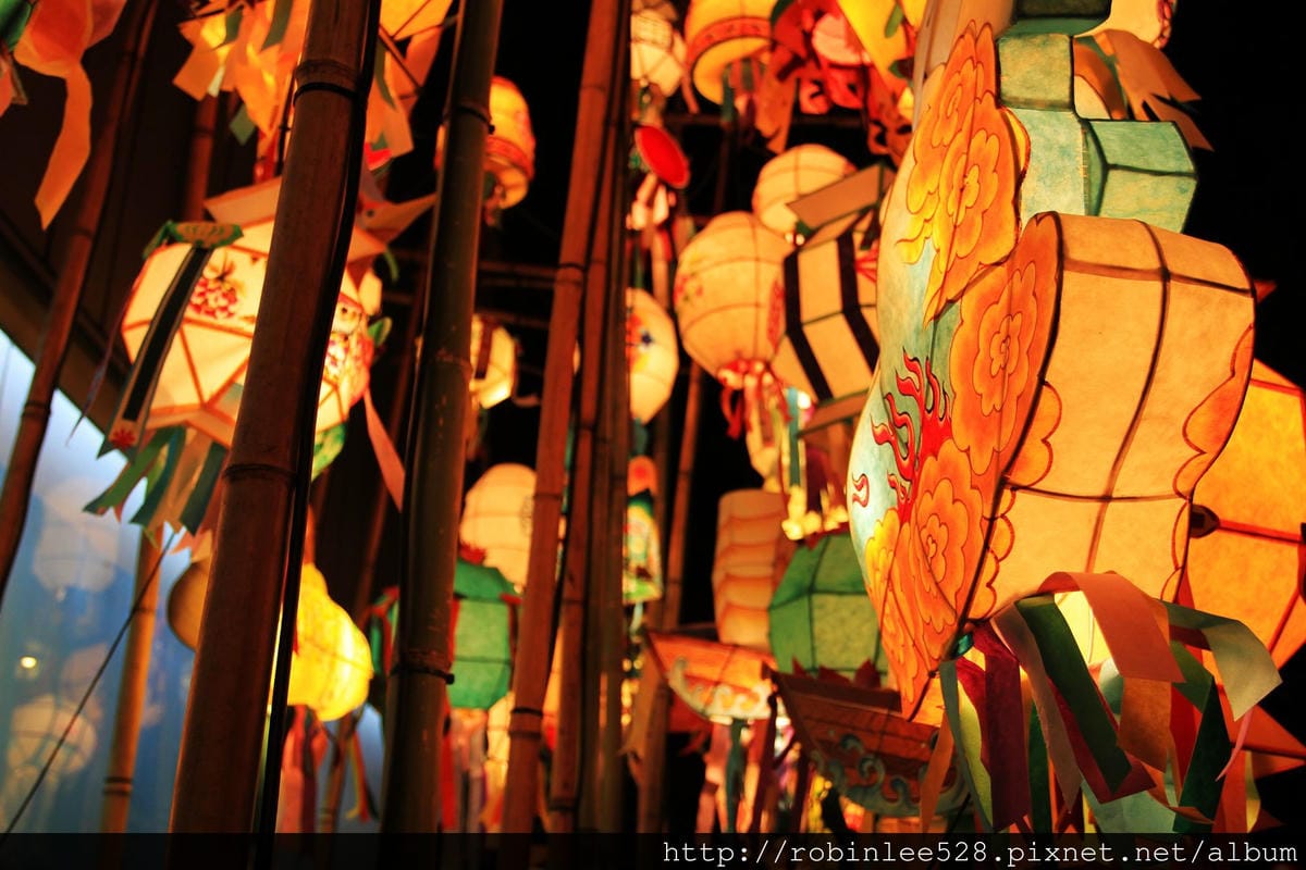 韓國也瘋燈會?! 首爾年度盛事-“2014 燃燈節” - 第24張圖 韓國也瘋燈會?! 首爾年度盛事-“2014 燃燈節”