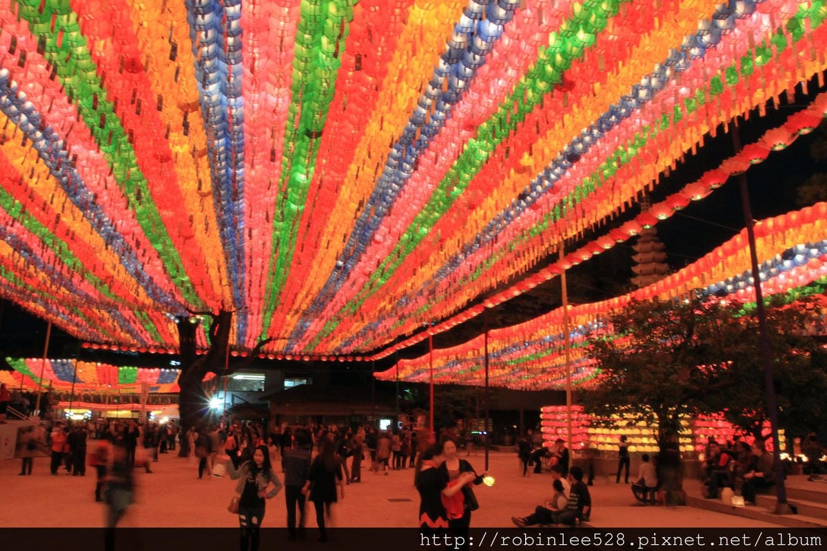 韓國也瘋燈會?! 首爾年度盛事-“2014 燃燈節” - 第16張圖 韓國也瘋燈會?! 首爾年度盛事-“2014 燃燈節”