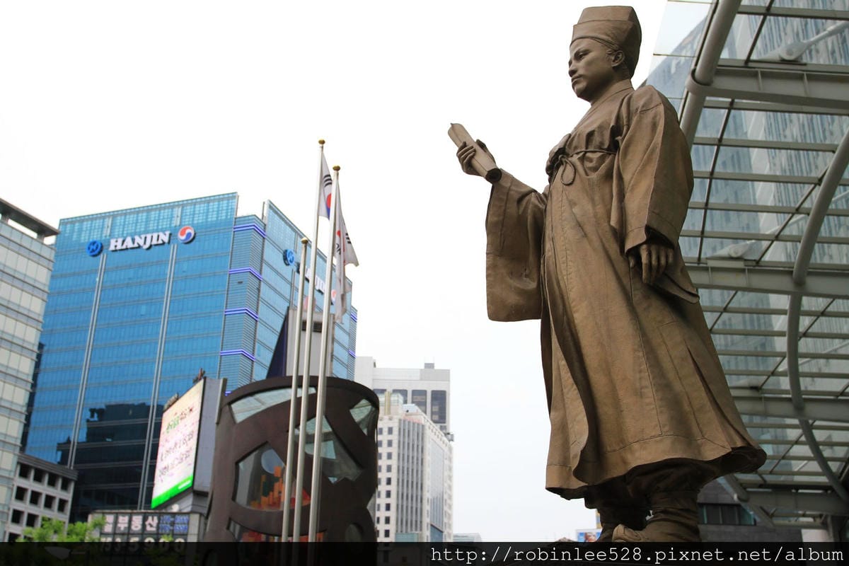 首爾必打卡點–彩妝、美體、服飾購物天堂 ::明洞:: - 第9張圖 首爾必打卡點–彩妝、美體、服飾購物天堂 ::明洞::