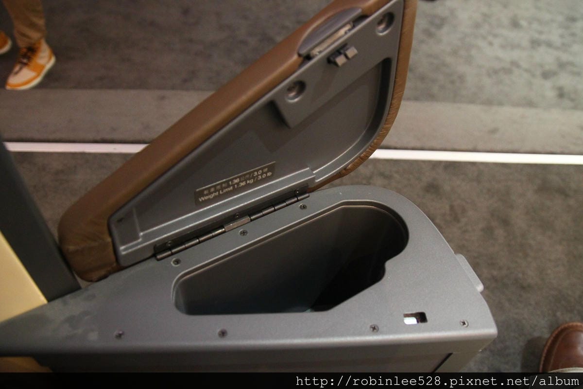 中華航空 777新世代客艙 搶先試乘體驗! - 第18張圖 中華航空 777新世代客艙 搶先試乘體驗!