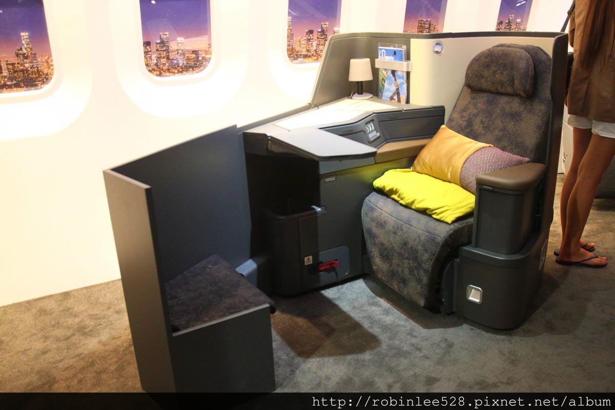 中華航空 777新世代客艙 搶先試乘體驗! - 第6張圖 中華航空 777新世代客艙 搶先試乘體驗!
