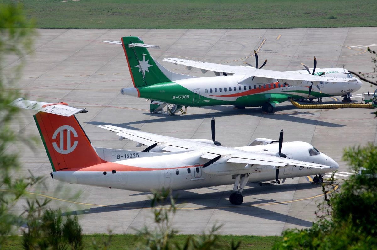 2014.8.18 立榮航空 Dash 8-300光榮退役! - 第3張圖 2014.8.18 立榮航空 Dash 8-300光榮退役!