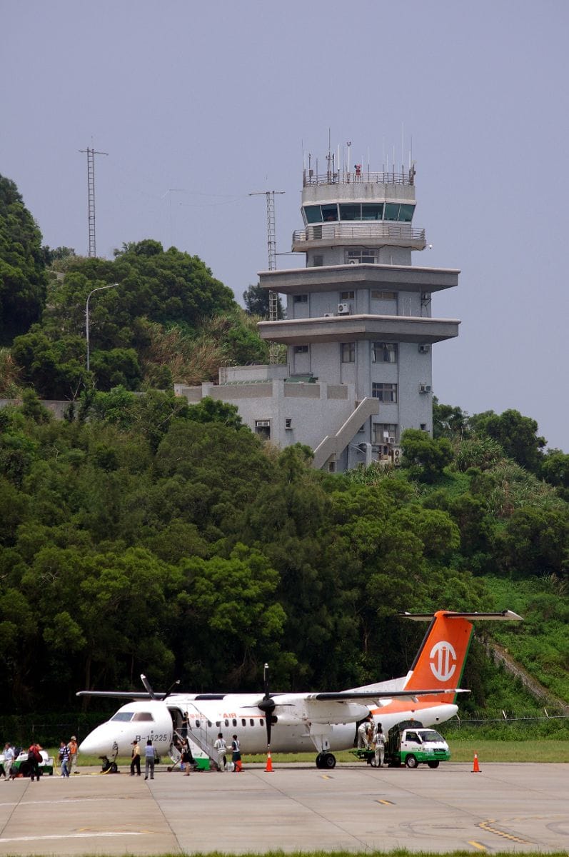 2014.8.18 立榮航空 Dash 8-300光榮退役! - 第2張圖 2014.8.18 立榮航空 Dash 8-300光榮退役!