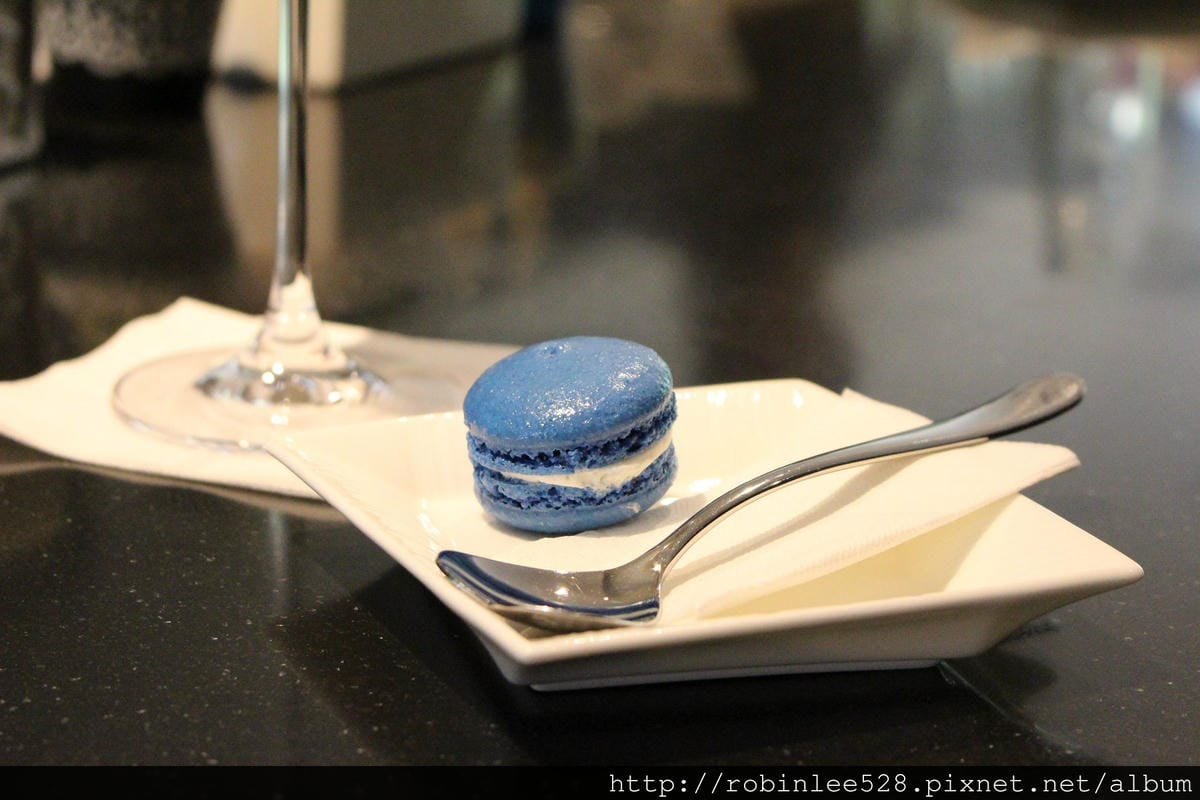 [高雄] Stain 漬咖啡  -路過一窗豆香綠意