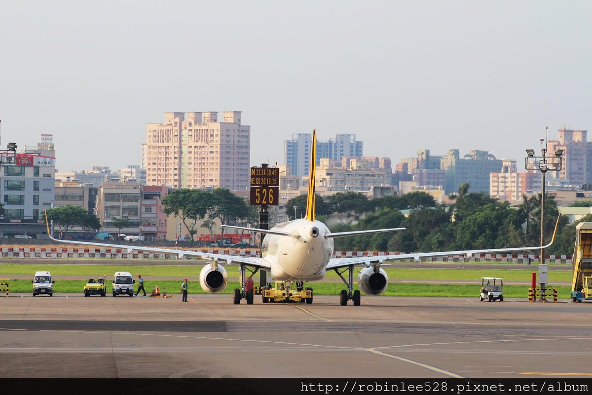 台灣虎航 初號機(B-50001)首拍 @高雄 - 第2張圖 台灣虎航 初號機(B-50001)首拍 @高雄