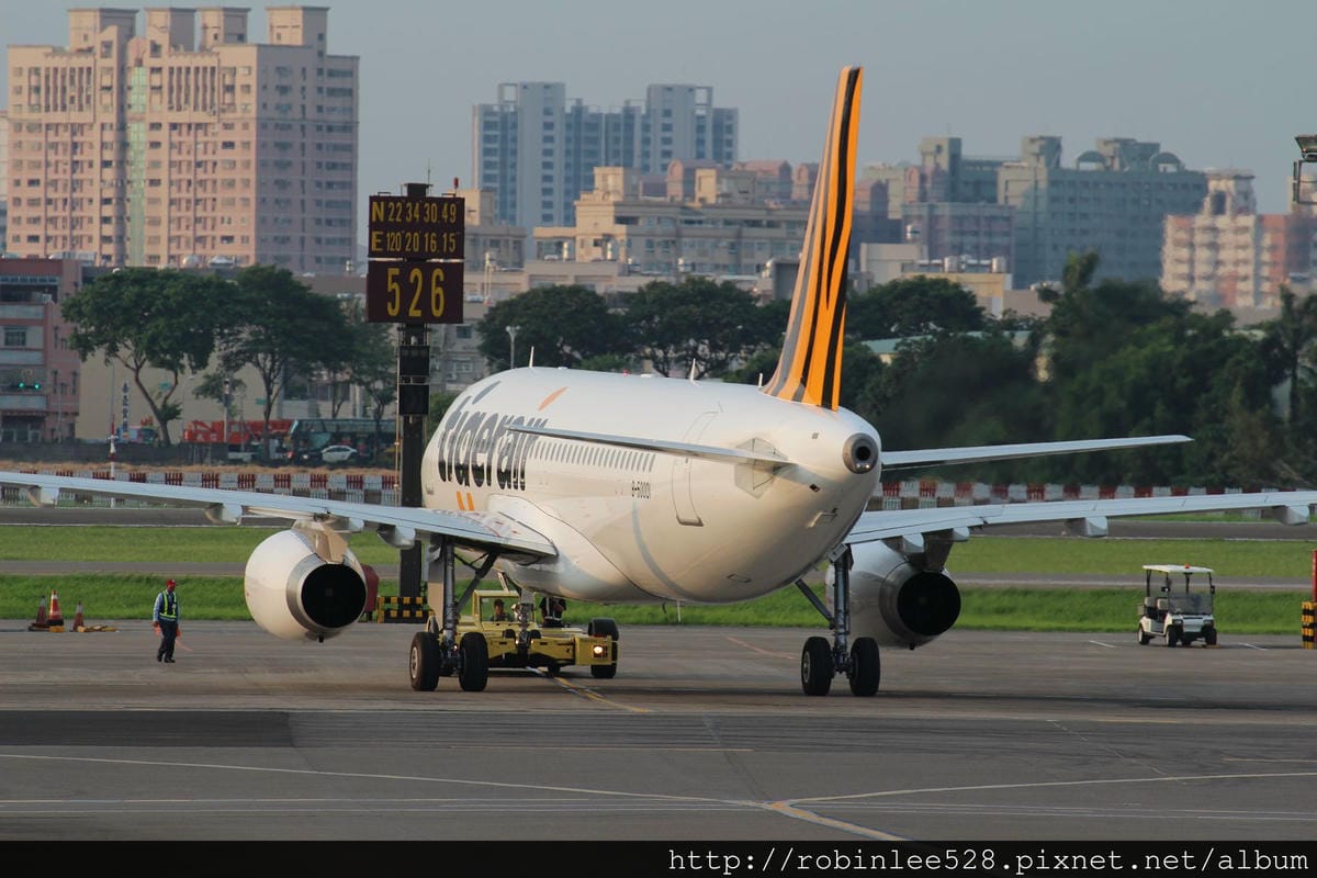 台灣虎航 初號機(B-50001)首拍 @高雄 - 第3張圖 台灣虎航 初號機(B-50001)首拍 @高雄