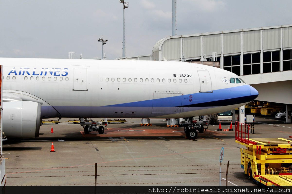 高雄國際機場 航廈巡禮兼航拍 2014.9.8 - 第39張圖 高雄國際機場 航廈巡禮兼航拍 2014.9.8