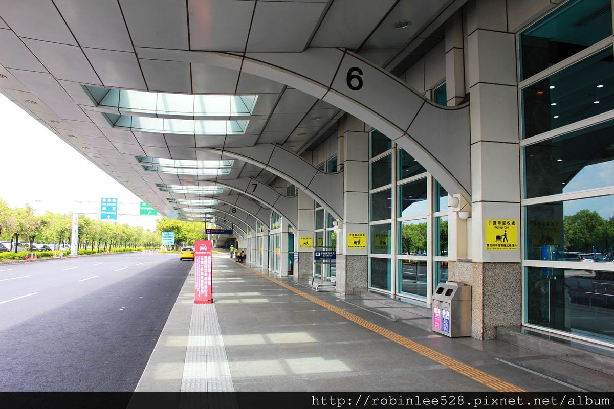 高雄國際機場 航廈巡禮兼航拍 2014.9.8 - 第3張圖 高雄國際機場 航廈巡禮兼航拍 2014.9.8
