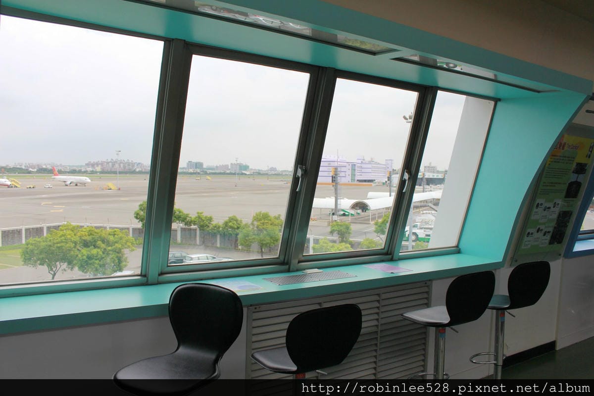高雄國際機場 航廈巡禮兼航拍 2014.9.8 - 第17張圖 高雄國際機場 航廈巡禮兼航拍 2014.9.8