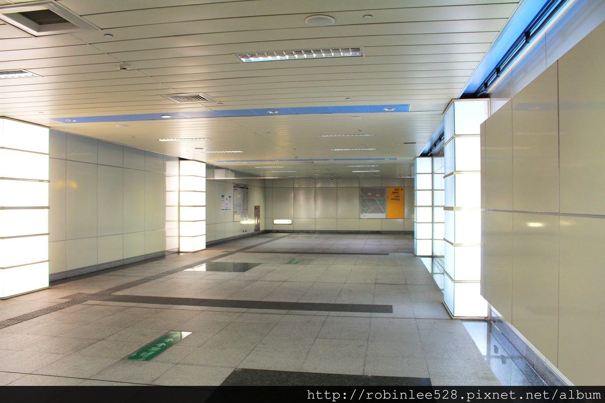 高雄國際機場 航廈巡禮兼航拍 2014.9.8 - 第2張圖 高雄國際機場 航廈巡禮兼航拍 2014.9.8