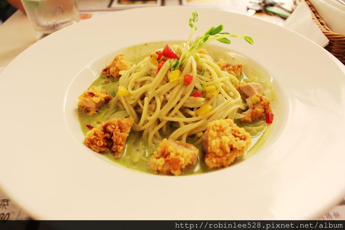 [港都食記] 高雄前鎮 “夜坡 Cote de Nuits義大利麵”