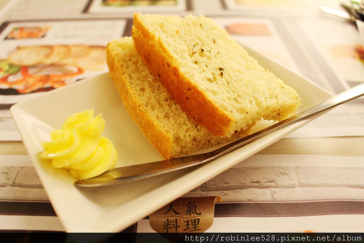 [港都食記] 高雄前鎮 “夜坡 Cote de Nuits義大利麵”