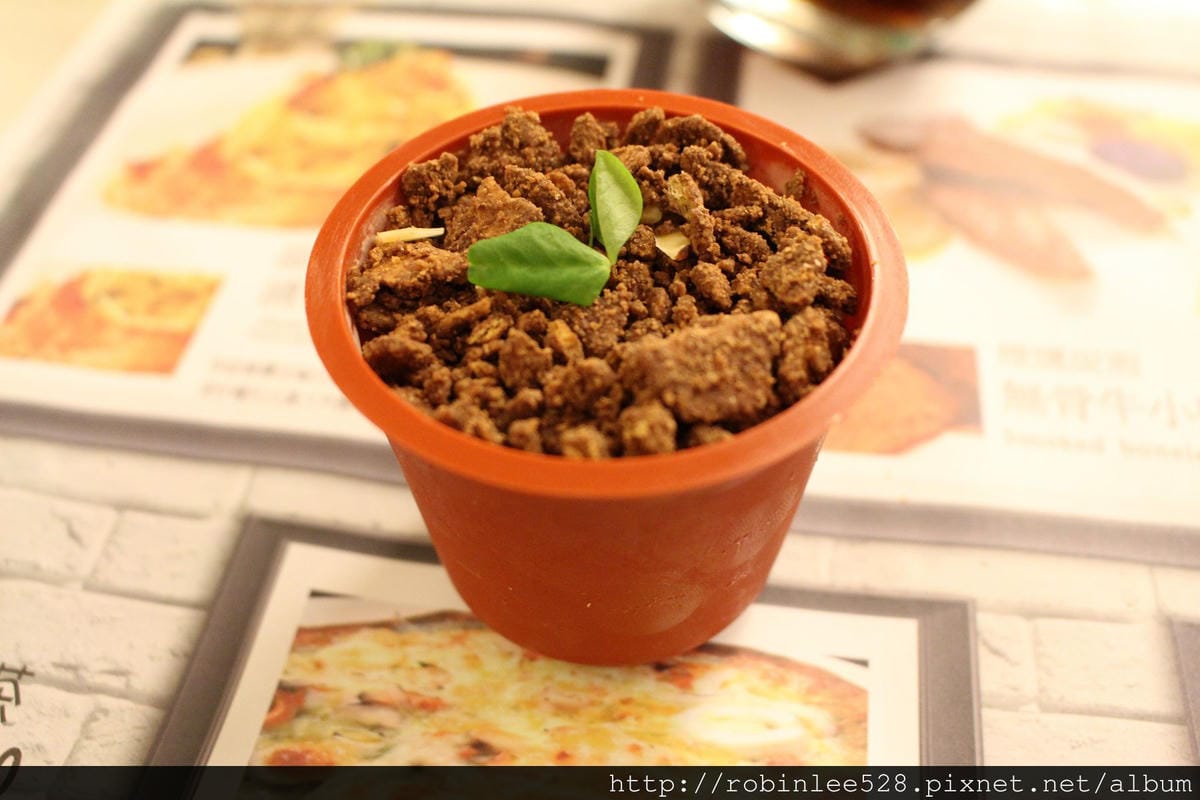 [港都食記] 高雄前鎮 “夜坡 Cote de Nuits義大利麵”