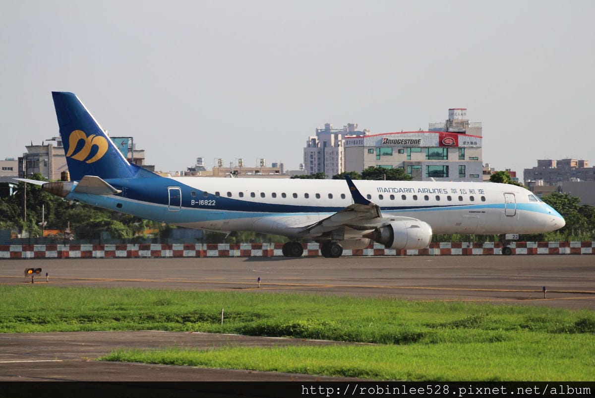 2014.9.13 高雄機場晨光拍機之旅 - 第2張圖 2014.9.13 高雄機場晨光拍機之旅