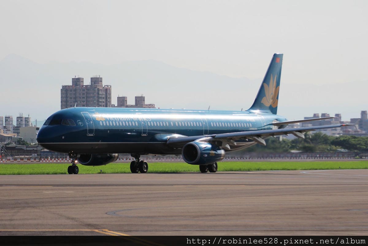 2014.9.13 高雄機場晨光拍機之旅 - 第9張圖 2014.9.13 高雄機場晨光拍機之旅