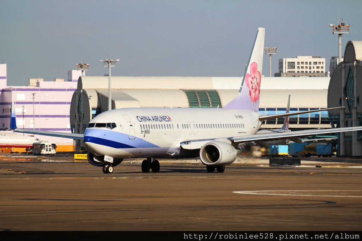 2014.9.15-16 跟颱風賽跑的高雄機場航拍