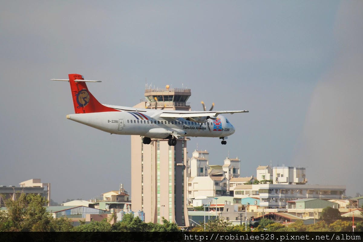 2014.9.15-16 跟颱風賽跑的高雄機場航拍 - 第23張圖 2014.9.15-16 跟颱風賽跑的高雄機場航拍