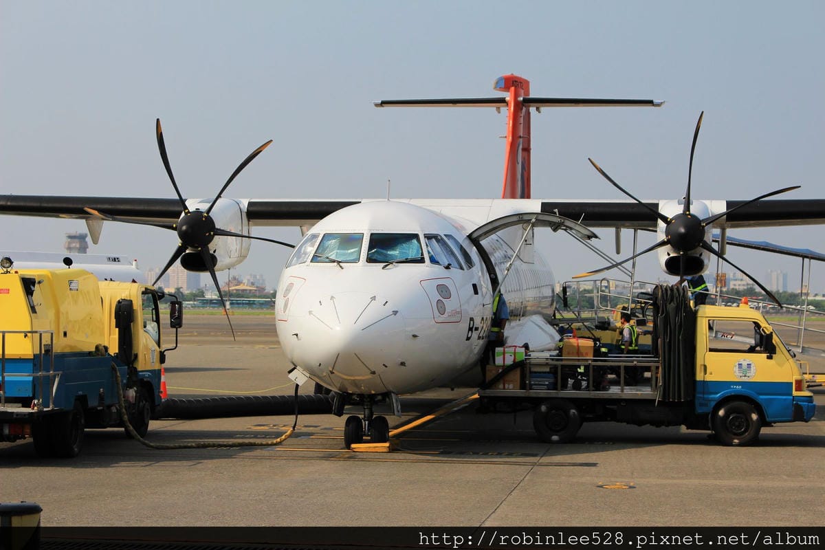 2014.9.28 復興航空 GE2191 馬公MZG-高雄KHH - 第32張圖 2014.9.28 復興航空 GE2191 馬公MZG-高雄KHH
