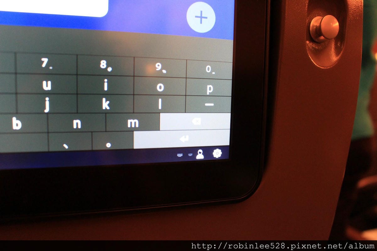 中華航空 777-300ER 登機體驗! 客艙全揭露! - 第82張圖 中華航空 777-300ER 登機體驗! 客艙全揭露!