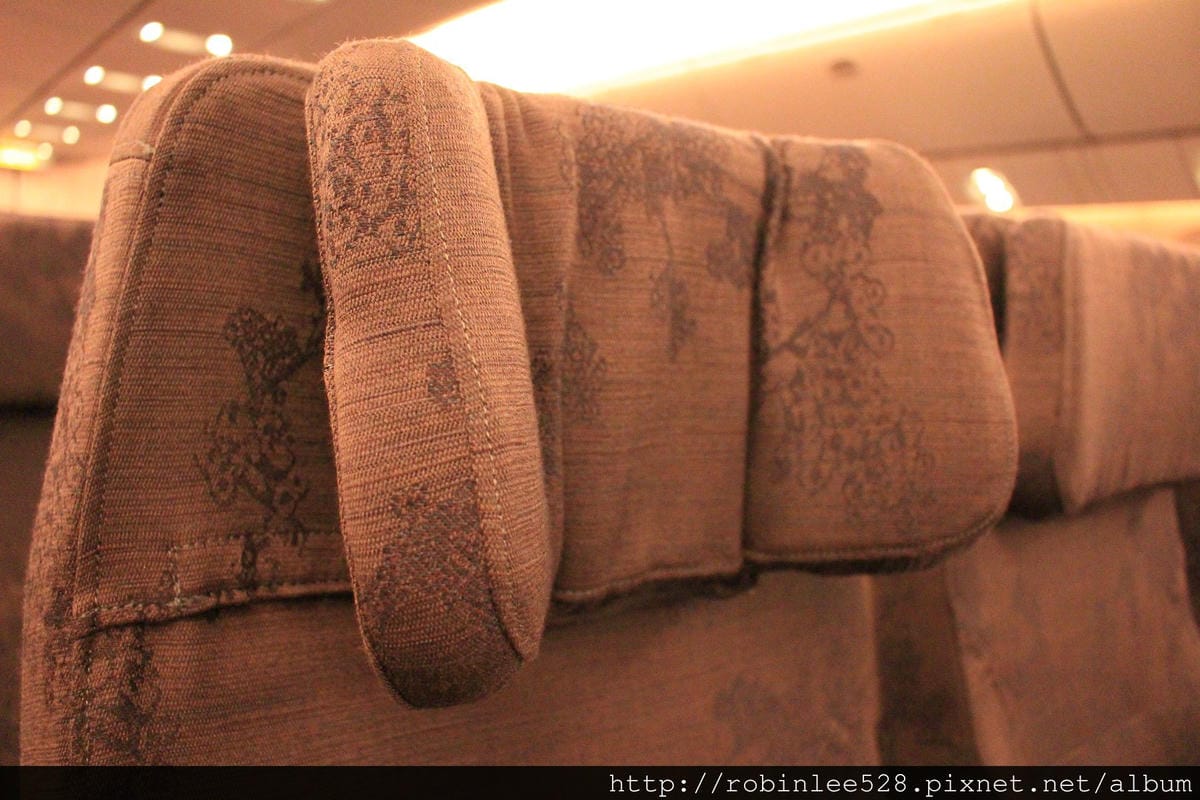 中華航空 777-300ER 登機體驗! 客艙全揭露! - 第71張圖 中華航空 777-300ER 登機體驗! 客艙全揭露!