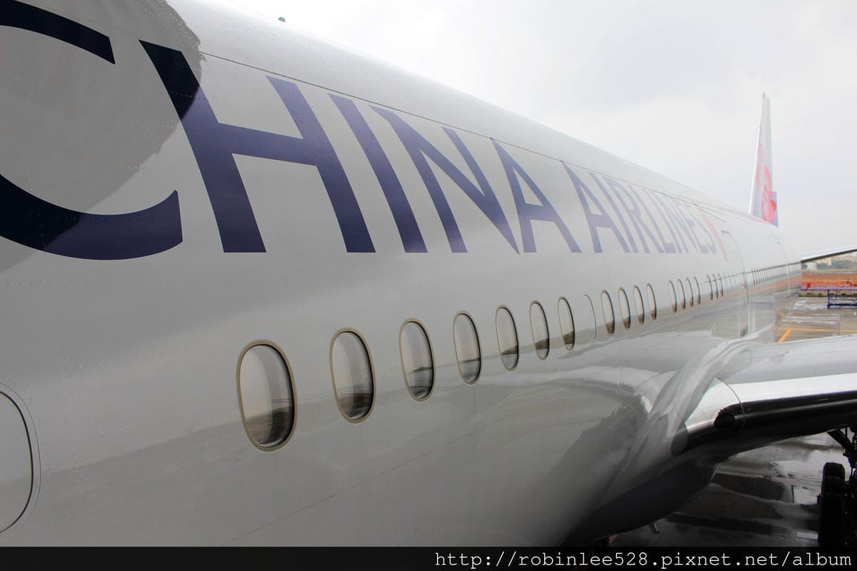 中華航空 777-300ER 登機體驗! 客艙全揭露! - 第19張圖 中華航空 777-300ER 登機體驗! 客艙全揭露!