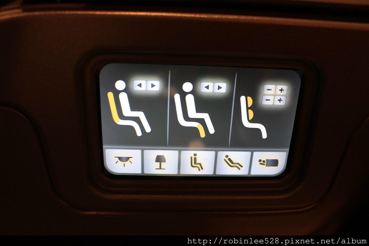 中華航空 777-300ER 登機體驗! 客艙全揭露!