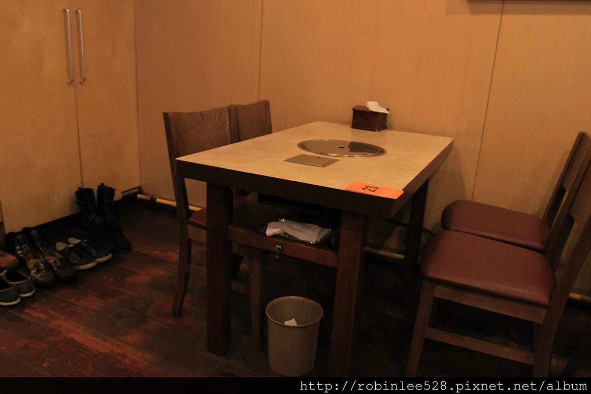 韓風美饌–首爾市政廳 “곰국시집 牛骨湯麵” - 第6張圖 韓風美饌–首爾市政廳 “곰국시집 牛骨湯麵”