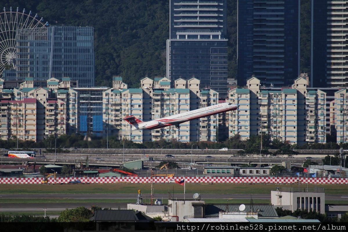 2014.11.23 松山機場航拍 -夢の787三重奏 - 第11張圖 2014.11.23 松山機場航拍 -夢の787三重奏