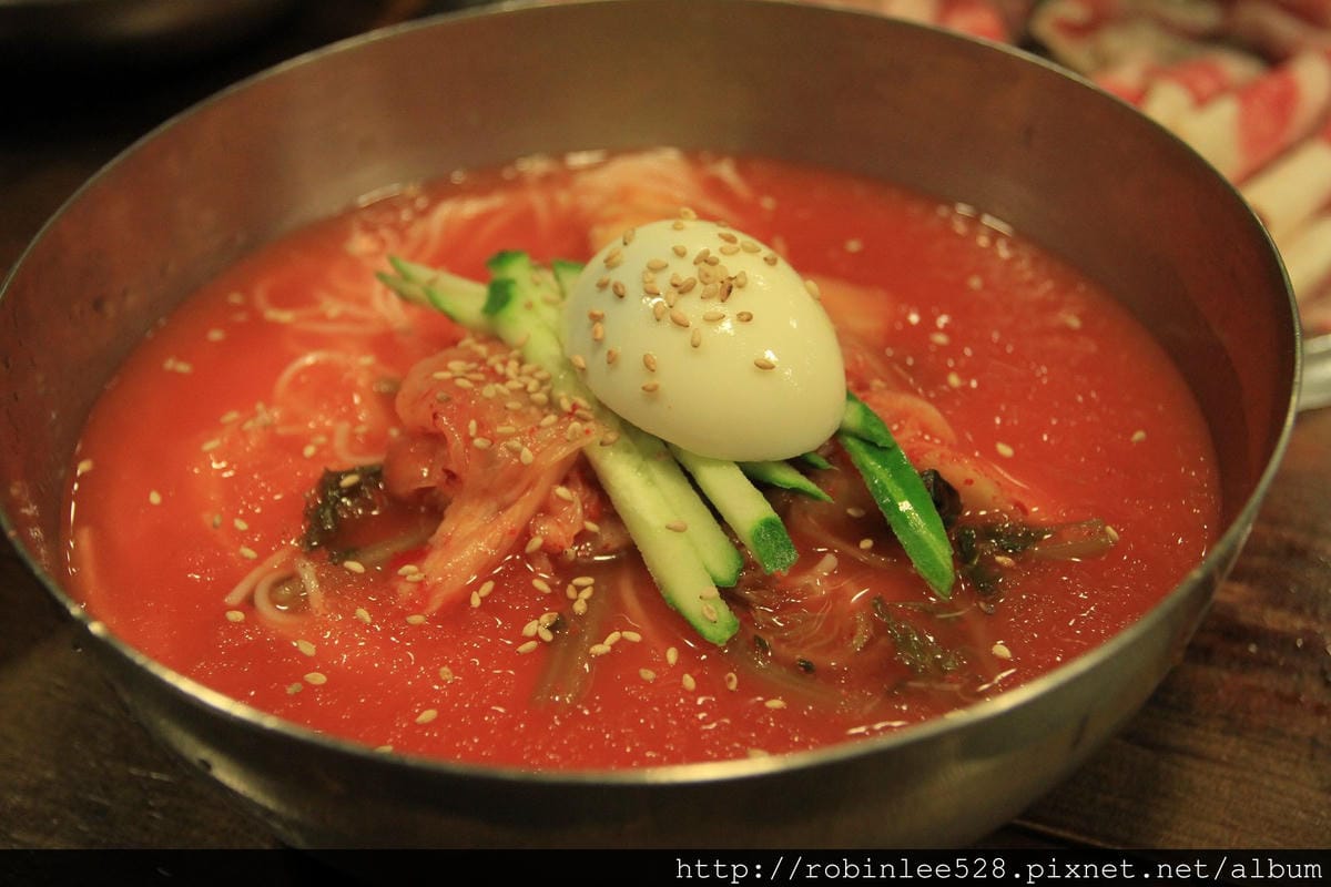 首爾 新村食堂(明洞) -經典韓國烤肉 垂涎推薦!