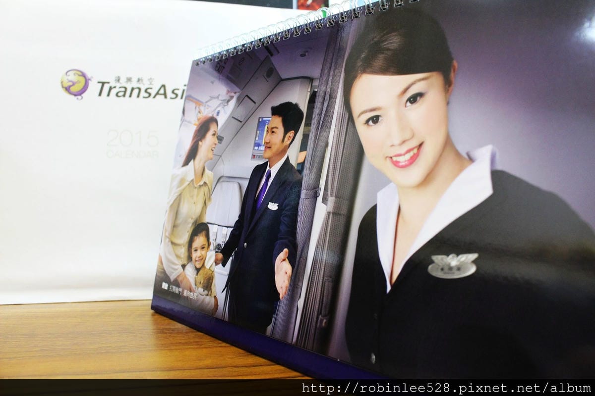 開箱! 復興航空2015年月曆 - 第7張圖 開箱! 復興航空2015年月曆
