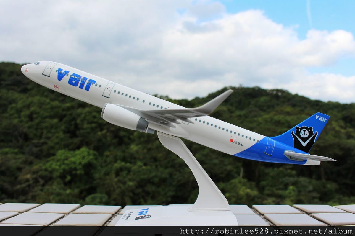 慶開航! V Air 威航 A321 1:150 模型開箱 - 第3張圖 慶開航! V Air 威航 A321 1:150 模型開箱
