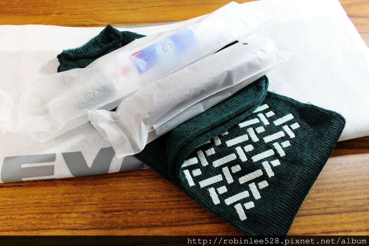 [開箱] 超搶手! 長榮航空 RIMOWA過夜包