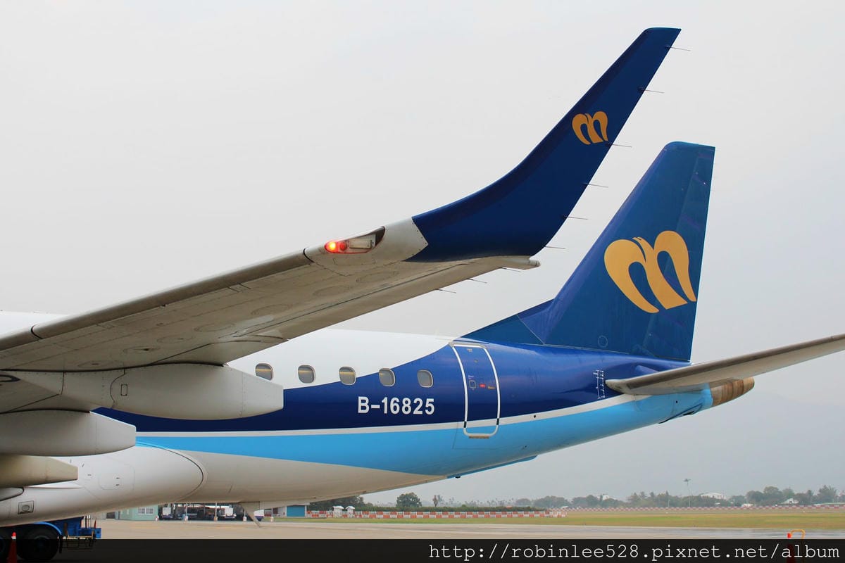 AE2015 華信航空 2015第一道曙光包機 飛行記錄