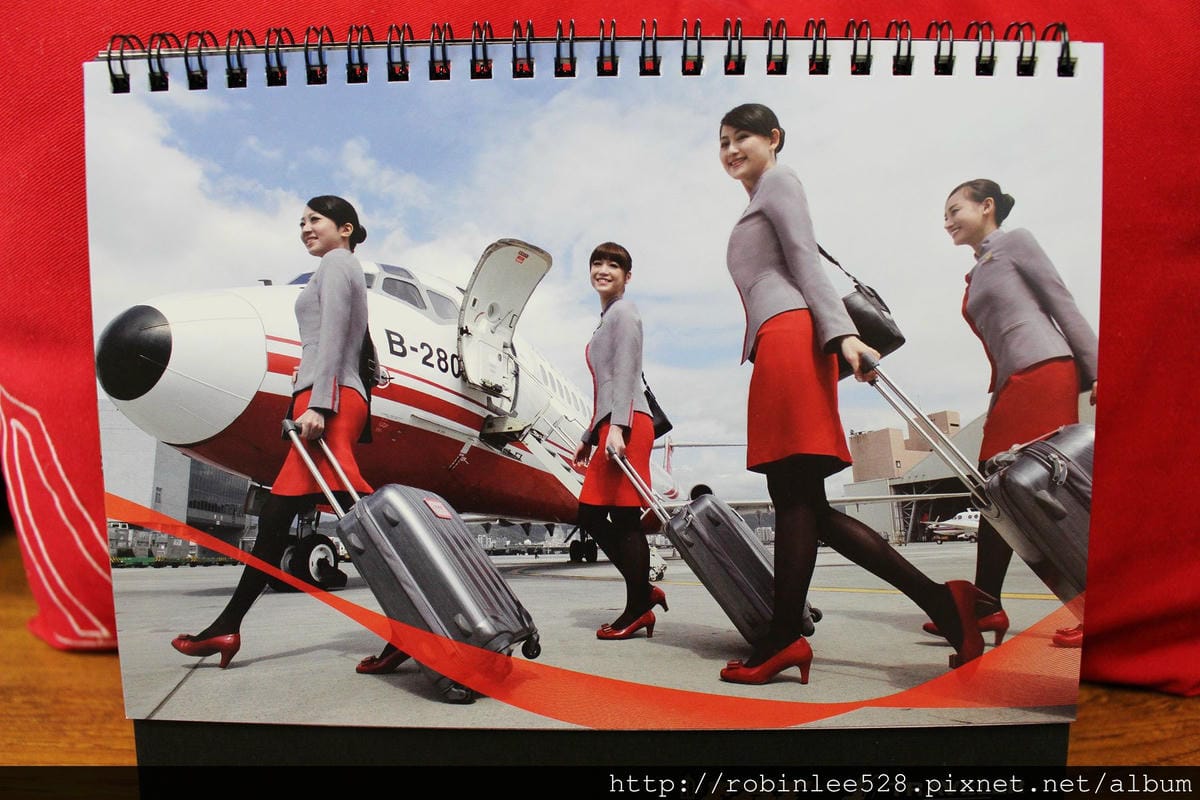 [開箱] 遠東航空 2015年月曆