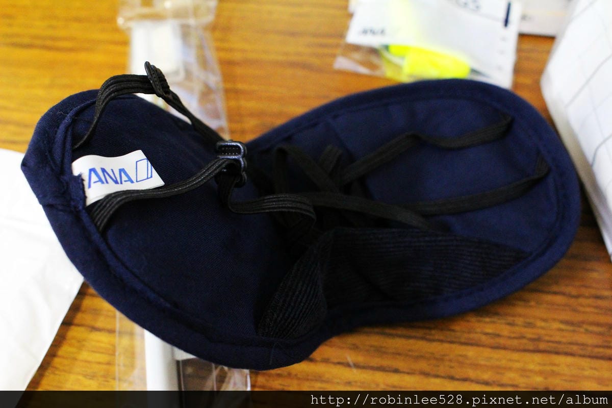 [開箱] 全日空ANA 新長程線頭等艙 RIMOWA過夜包