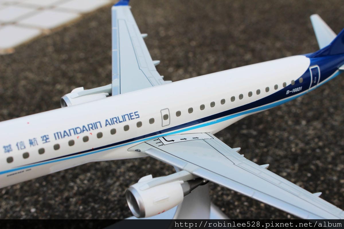 IMG_3555.jpg IMG_3555.jpg