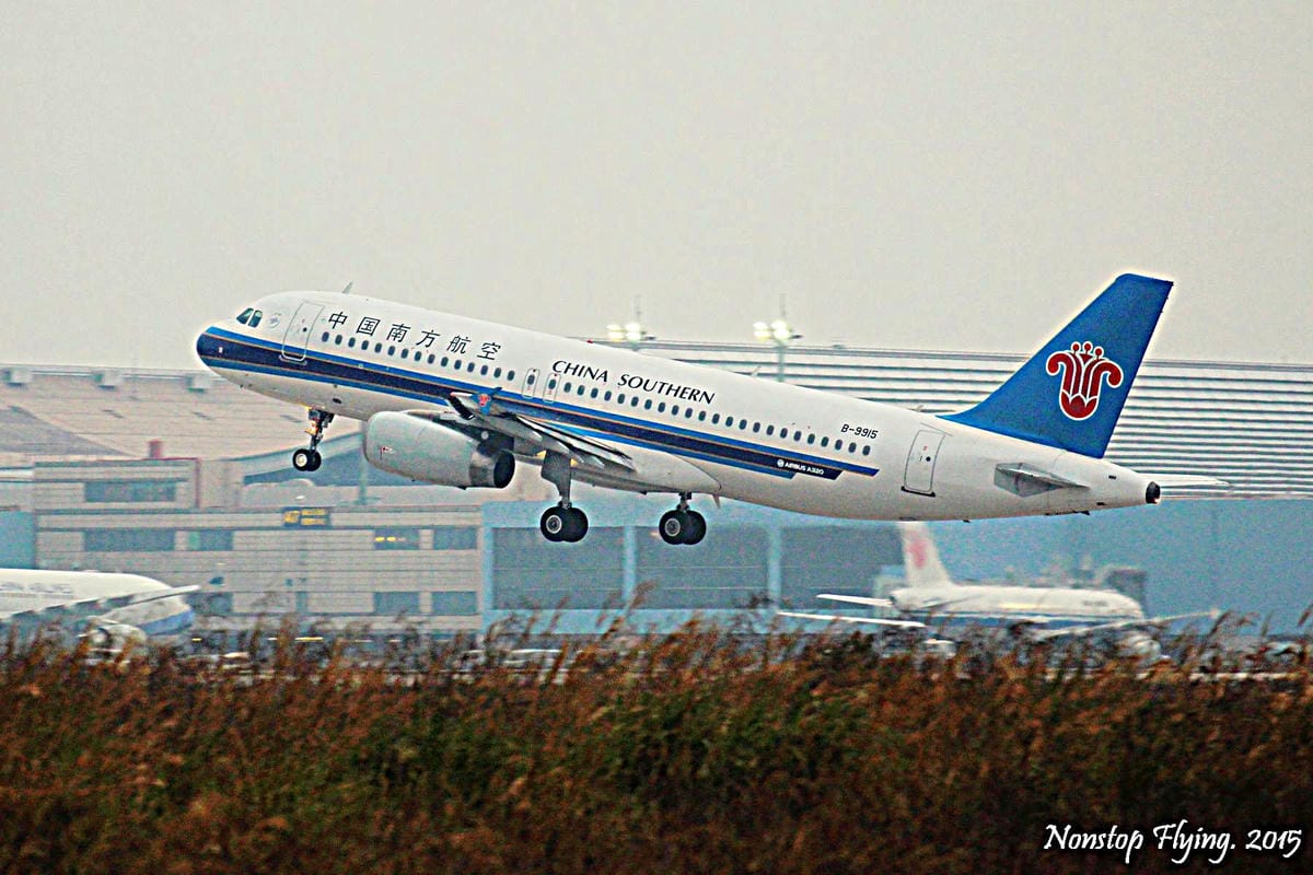 2015.02.21 桃園機場航拍記錄 – 年初三。拍飛機! - 第32張圖 2015.02.21 桃園機場航拍記錄 – 年初三。拍飛機!