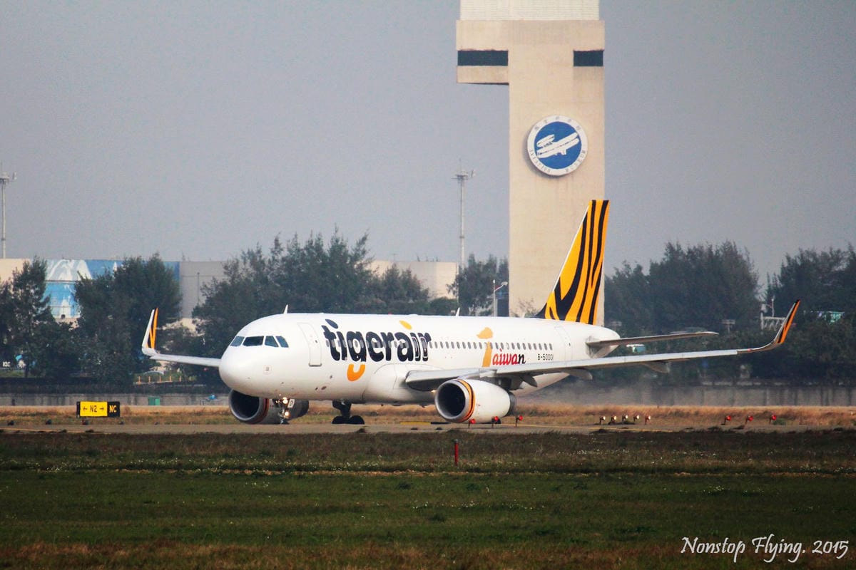 2015.02.21 桃園機場航拍記錄 – 年初三。拍飛機! - 第13張圖 2015.02.21 桃園機場航拍記錄 – 年初三。拍飛機!