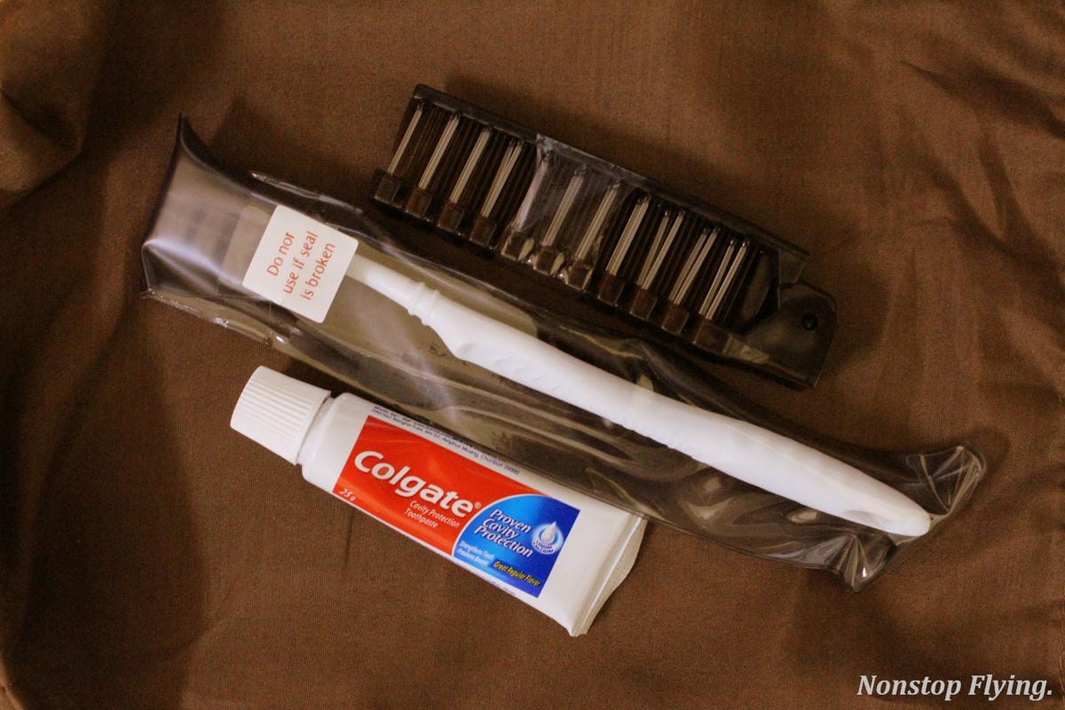 沒有最爽只有更爽! Emirates頭等艙BVLGARI過夜包 開箱!