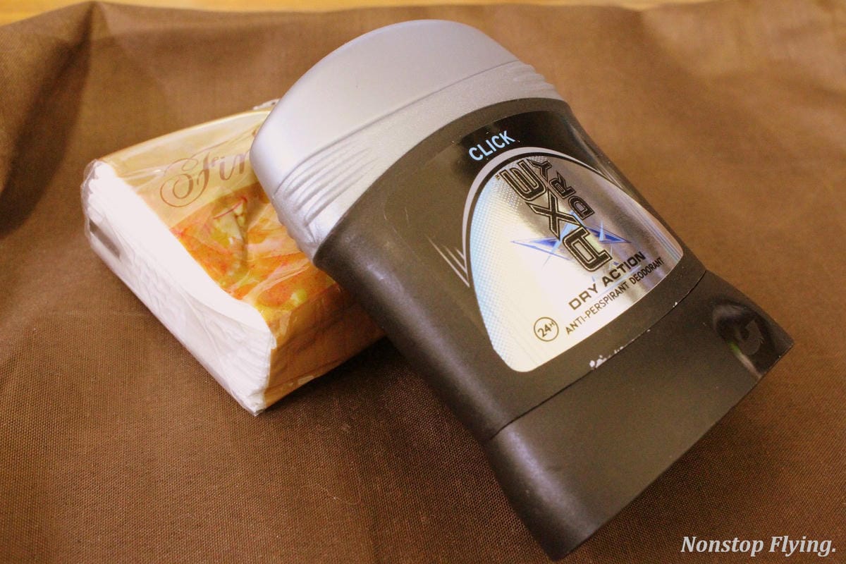 沒有最爽只有更爽! Emirates頭等艙BVLGARI過夜包 開箱!